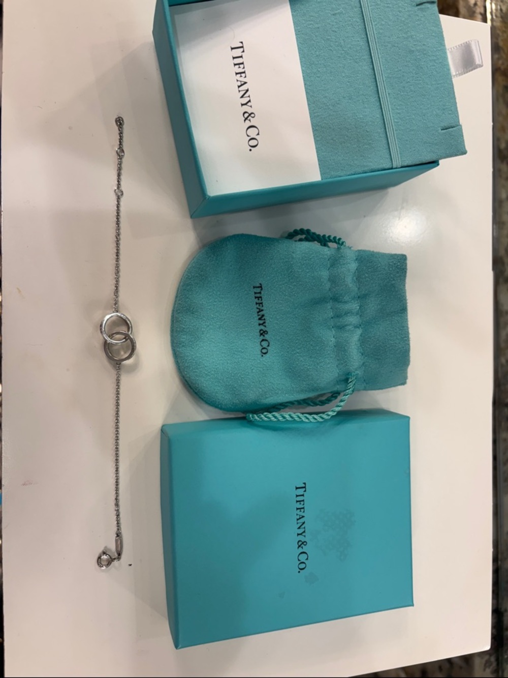 Tiffany & Co. Silver Interlocking Circle Bracelet in Tiffany Blue Pouch